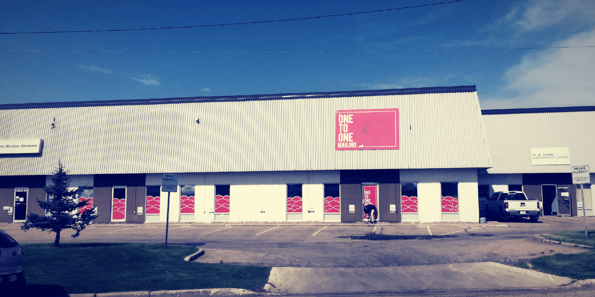 One To One Mailing's building exterior off Sherwood Park freeway